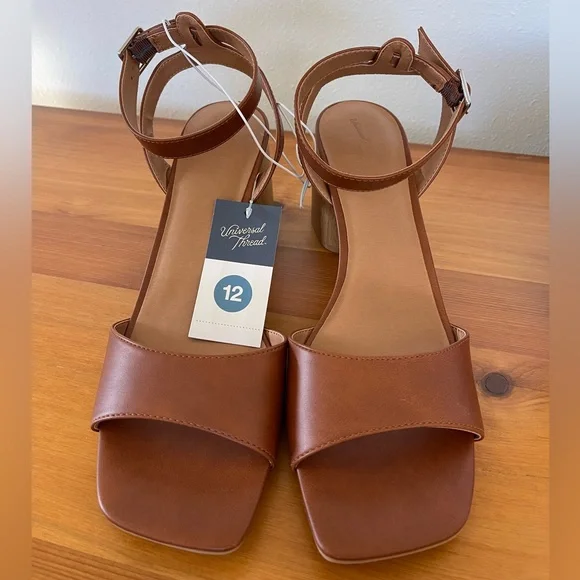 Universal Thread Women’s Lauren chunky heels - Picture 7 of 8